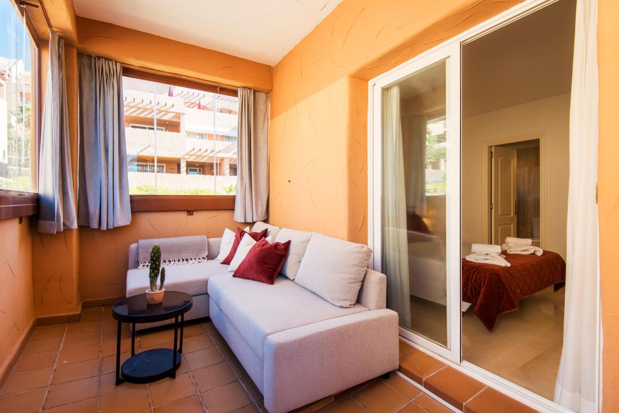 Rentandhomes Penthouse Elviria Golf Марбелья Екстер'єр фото