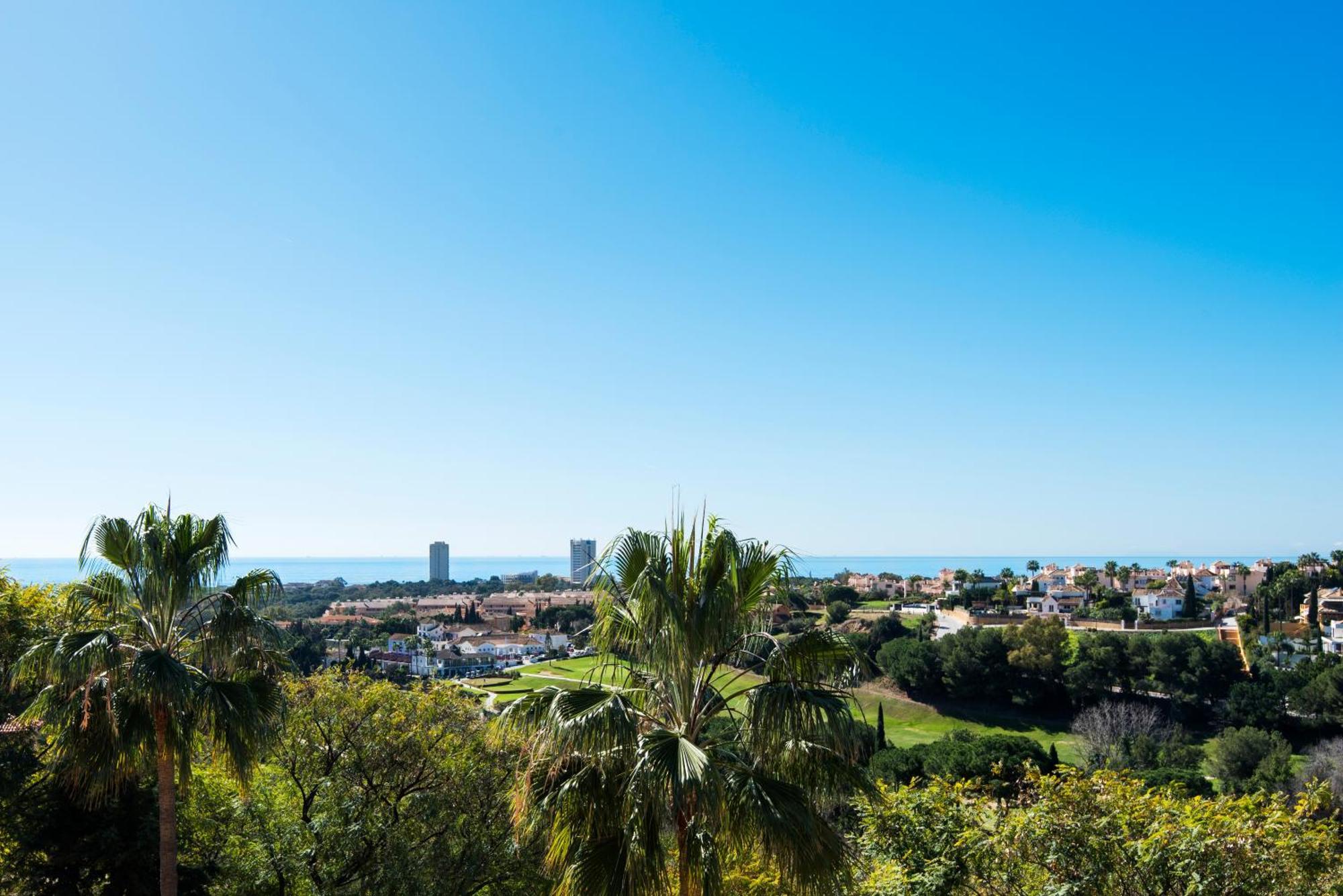 Rentandhomes Penthouse Elviria Golf Марбелья Екстер'єр фото